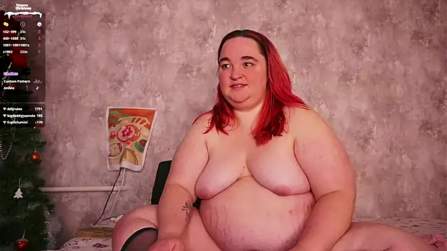 Snapshot of Evelively chatting on 12-26-24, 10:31 Evelively online show from 12-26-24, 10:31