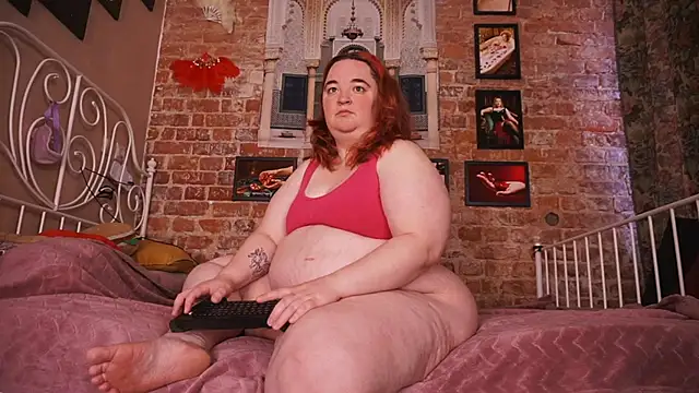 Evelively online show from 04-30-26, 03:24