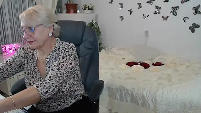 Ghertrude52 online show from 10-02-25, 03:35