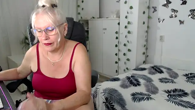 Ghertrude52 online show from 07-30-26, 04:11