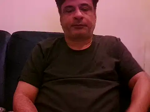 Snapshot of desipapaxxx chatting on 01-20-25, 07:04 desipapaxxx online show from 01-20-25, 07:04