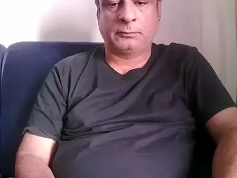 Snapshot of desipapaxxx chatting on 01-25-25, 08:42 desipapaxxx online show from 01-25-25, 08:42