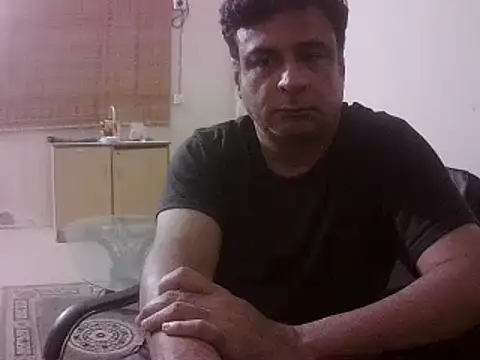Snapshot of desipapaxxx chatting on 01-29-25, 04:30 desipapaxxx online show from 01-29-25, 04:30