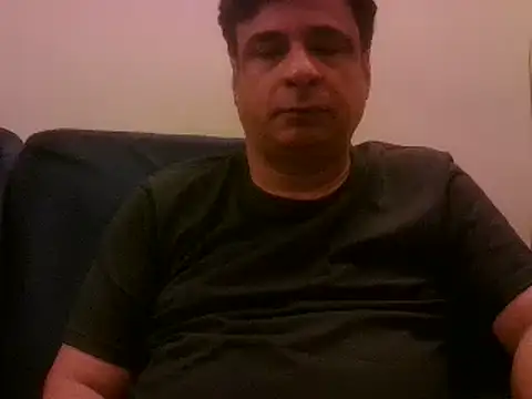 Snapshot of desipapaxxx chatting on 02-02-25, 05:59 desipapaxxx online show from 02-02-25, 05:59