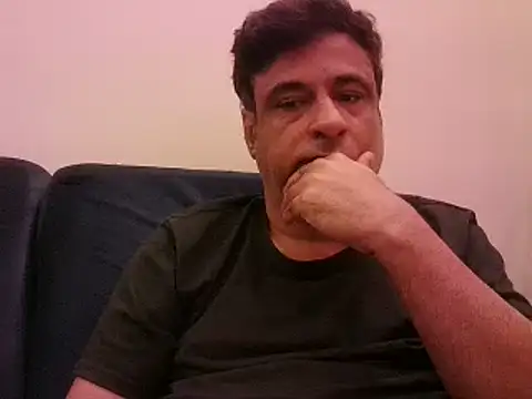 Snapshot of desipapaxxx chatting on 02-04-25, 02:39 desipapaxxx online show from 02-04-25, 02:39