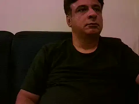 Snapshot of desipapaxxx chatting on 02-17-25, 06:37 desipapaxxx online show from 02-17-25, 06:37