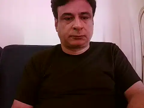 Snapshot of desipapaxxx chatting on 03-02-25, 05:12 desipapaxxx online show from 03-02-25, 05:12