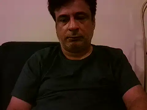 Snapshot of desipapaxxx chatting on 03-14-25, 09:32 desipapaxxx online show from 03-14-25, 09:32