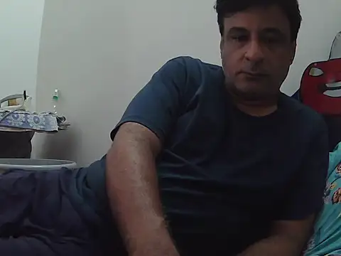 Snapshot of desipapaxxx chatting on 09-14-25, 04:55 desipapaxxx online show from 09-14-25, 04:55