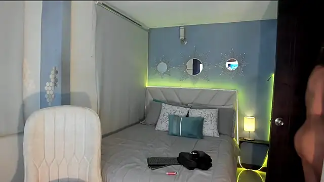 sexycouple4u online show from 02-02-25, 07:20