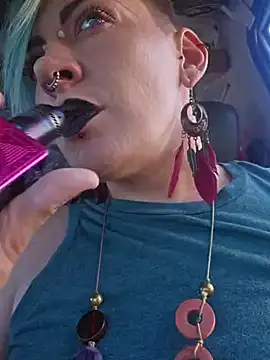 PinkTheHawk online show from 01-12-25, 06:39