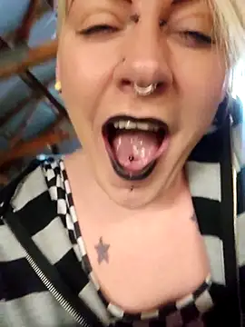 PinkTheHawk online show from 12-16-25, 09:14