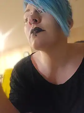 PinkTheHawk online show from 04-29-26, 08:18