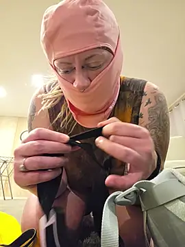 PinkTheHawk online show from 07-01-26, 12:07