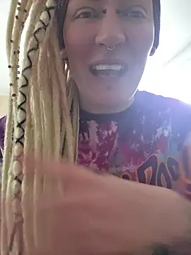 PinkTheHawk online show from 07-19-26, 11:52
