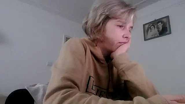 SexxyLety online show from 11-04-25, 07:29