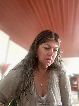 emma tour online show from 11-04-25, 04:50