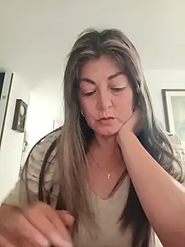 emma tour online show from 04-15-26, 07:58