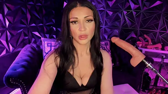 Snapshot of NatashaxoBangs chatting on 11-21-25, 01:15 NatashaxoBangs online show from 11-21-25, 01:15