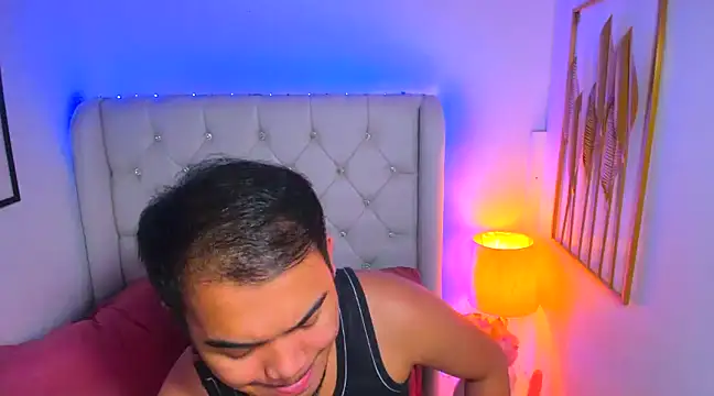 Snapshot of AsianZero chatting on 02-08-25, 07:15 AsianZero online show from 02-08-25, 07:15