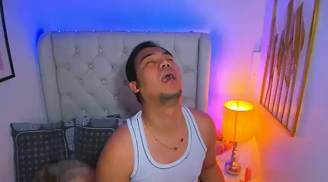 Snapshot of AsianZero chatting on 02-12-25, 05:26 AsianZero online show from 02-12-25, 05:26