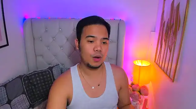 Snapshot of AsianZero chatting on 02-15-25, 06:12 AsianZero online show from 02-15-25, 06:12