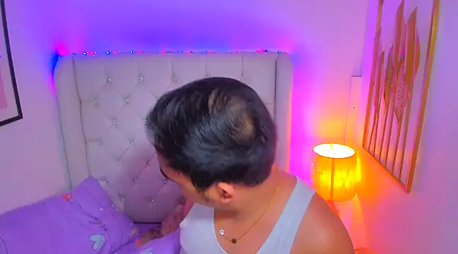 Snapshot of AsianZero chatting on 02-16-25, 04:42 AsianZero online show from 02-16-25, 04:42