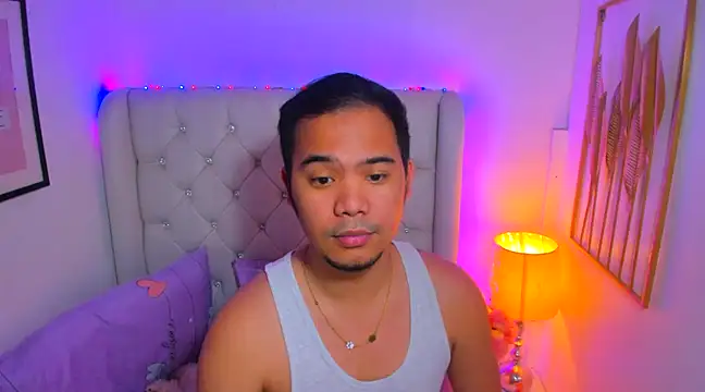 Snapshot of AsianZero chatting on 02-16-25, 07:49 AsianZero online show from 02-16-25, 07:49