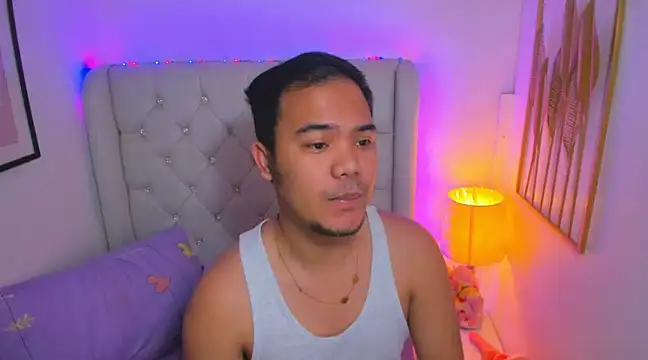 Snapshot of AsianZero chatting on 02-17-25, 07:58 AsianZero online show from 02-17-25, 07:58