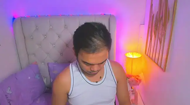 Snapshot of AsianZero chatting on 02-17-25, 04:48 AsianZero online show from 02-17-25, 04:48