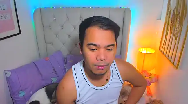 Snapshot of AsianZero chatting on 02-25-25, 05:15 AsianZero online show from 02-25-25, 05:15