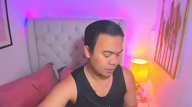 Snapshot of AsianZero chatting on 03-05-25, 05:18 AsianZero online show from 03-05-25, 05:18