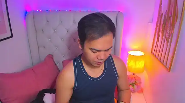 Snapshot of AsianZero chatting on 03-08-25, 08:11 AsianZero online show from 03-08-25, 08:11