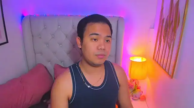 Snapshot of AsianZero chatting on 03-09-25, 04:44 AsianZero online show from 03-09-25, 04:44