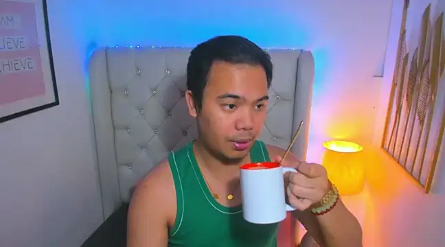 Snapshot of AsianZero chatting on 03-13-25, 08:32 AsianZero online show from 03-13-25, 08:32