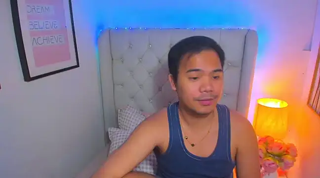 Snapshot of AsianZero chatting on 03-19-25, 07:38 AsianZero online show from 03-19-25, 07:38