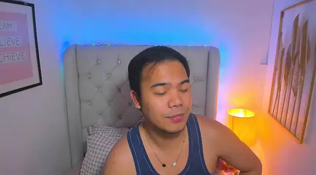 Snapshot of AsianZero chatting on 03-20-25, 08:19 AsianZero online show from 03-20-25, 08:19