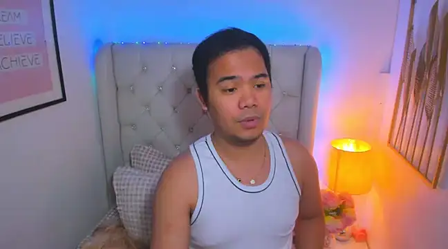 Snapshot of AsianZero chatting on 03-21-25, 08:08 AsianZero online show from 03-21-25, 08:08