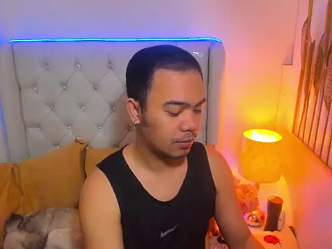 Snapshot of AsianZero chatting on 03-08-26, 05:17 AsianZero online show from 03-08-26, 05:17