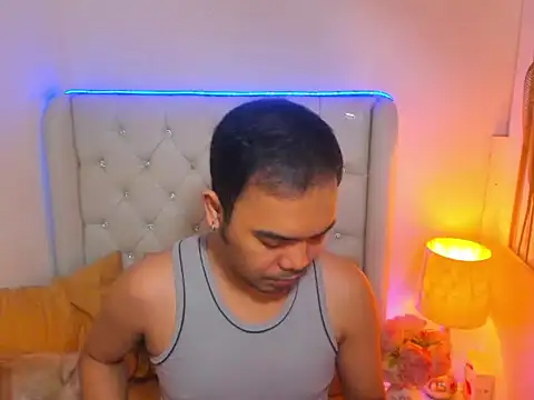 Snapshot of AsianZero chatting on 03-09-26, 05:50 AsianZero online show from 03-09-26, 05:50