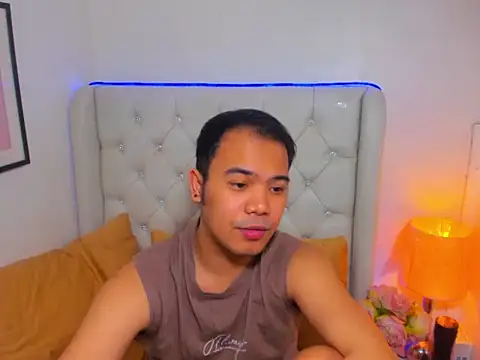 Snapshot of AsianZero chatting on 03-10-26, 06:46 AsianZero online show from 03-10-26, 06:46