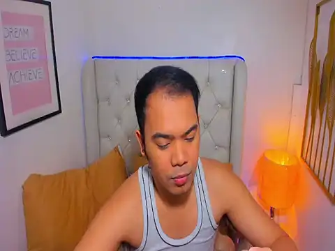 Snapshot of AsianZero chatting on 03-11-26, 04:35 AsianZero online show from 03-11-26, 04:35