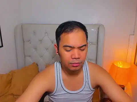 Snapshot of AsianZero chatting on 03-12-26, 08:09 AsianZero online show from 03-12-26, 08:09