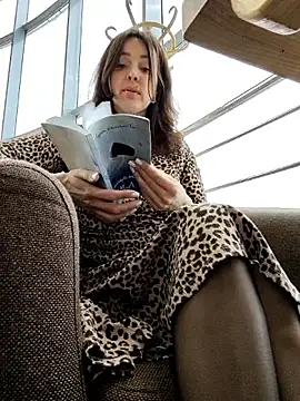 EvaXOAir online show from 04-12-26, 06:18