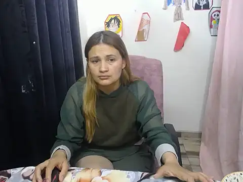 Snapshot of Mia_davis01 chatting on 05-28-26, 05:49 Mia davis01 online show from 05-28-26, 05:49