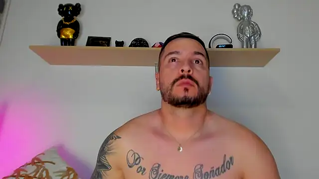 camilo restrepo21 online show from 09-15-25, 01:38