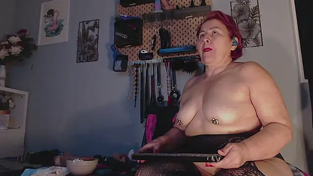 barbarah  online show from 03-11-25, 10:40