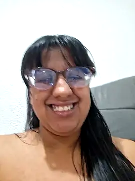 Snapshot of ZaidaWet chatting on 06-05-26, 12:39 ZaidaWet online show from 06-05-26, 12:39
