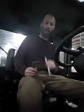 Snapshot of Cooking_Cristal chatting on 11-17-25, 08:42 Cooking Cristal online show from 11-17-25, 08:42