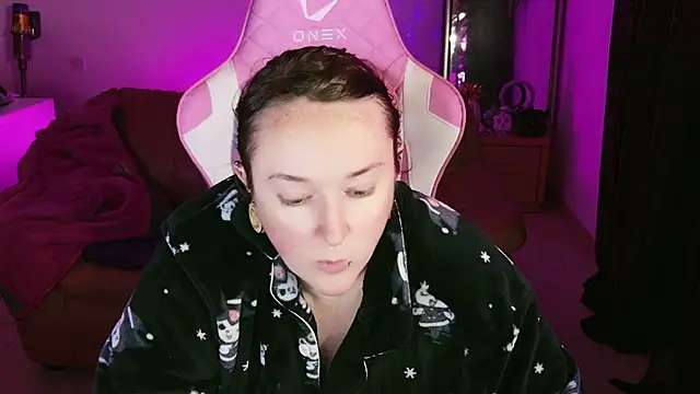 kisicaxx online show from 01-10-25, 05:56